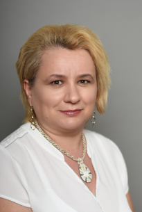 Dr. Brezán Edina