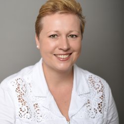 Peterman Krisztina  kozmetikus